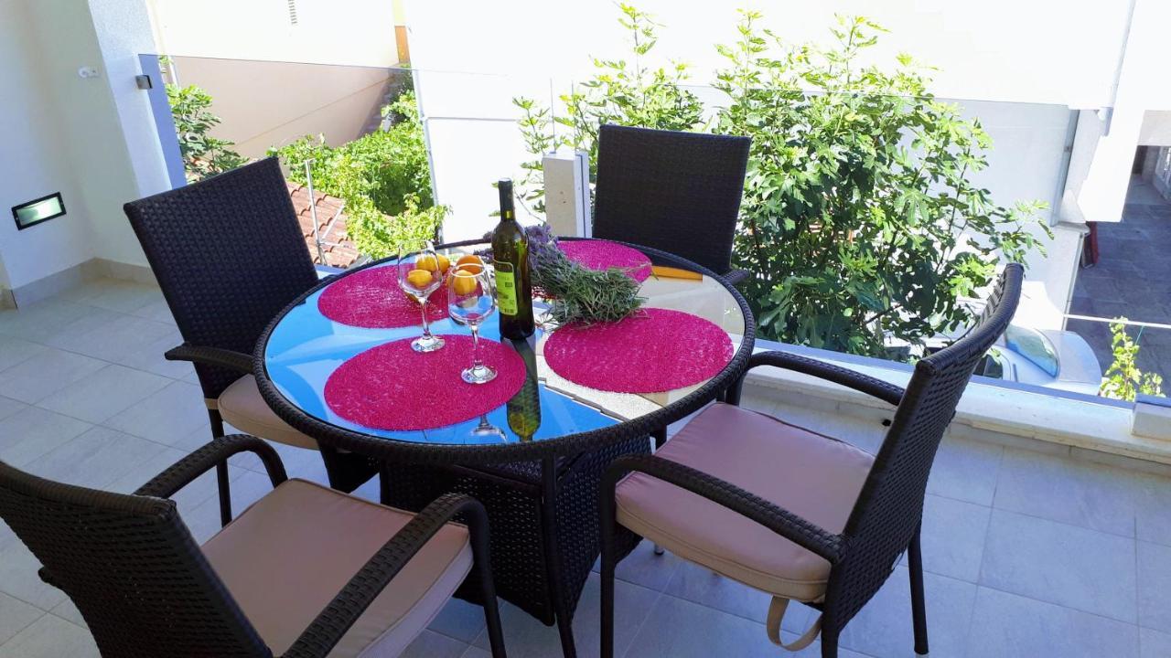 Apartments Katarina Žaborić Extérieur photo